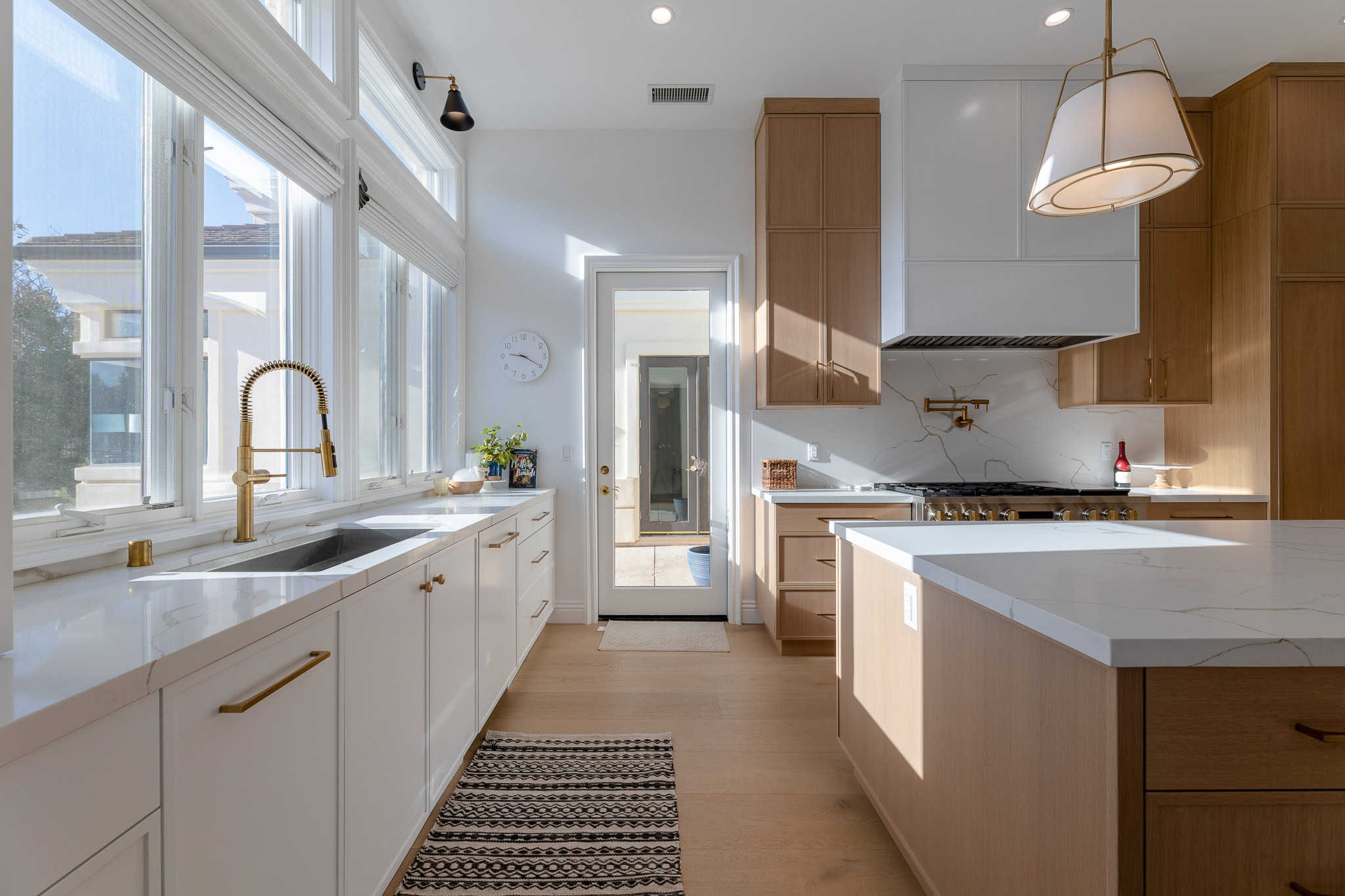 MP-23010301-3 North Ranch Thousand Oaks kitchen remodel with white and white oak cabinetry